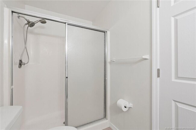 Building Photo - 4047 NW Cinnamon Tree Cir