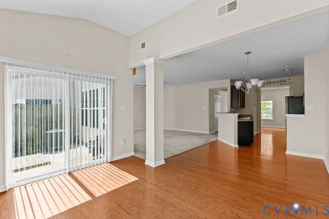 Building Photo - 3414 Avocado Dr