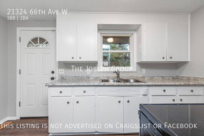 Building Photo - 21324 66th Ave W