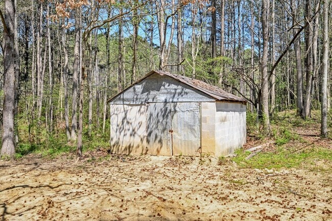 Building Photo - 181 Co Rd 1336