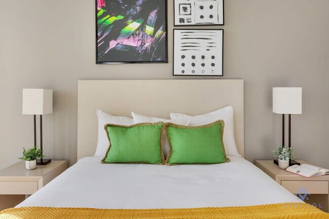 Building Photo - 4111 S Ocean Dr