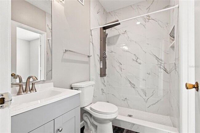 Building Photo - 10467 Villa View Cir