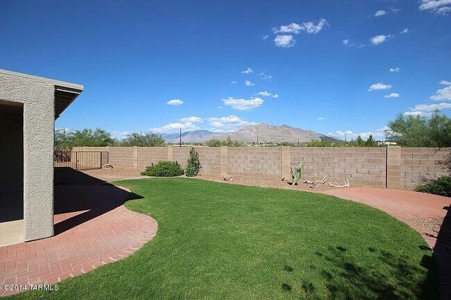 Building Photo - 8851 N Palo Verde Bluffs Pl