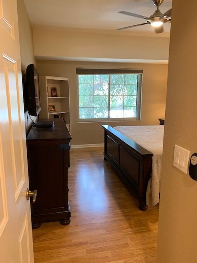 Building Photo - One bedroom condo/ Scottsdale