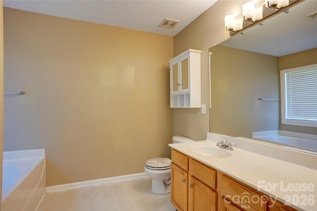 Building Photo - 12411 Stratfield Pl Cir