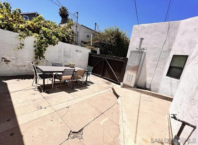 Building Photo - 4763 Terrace Dr