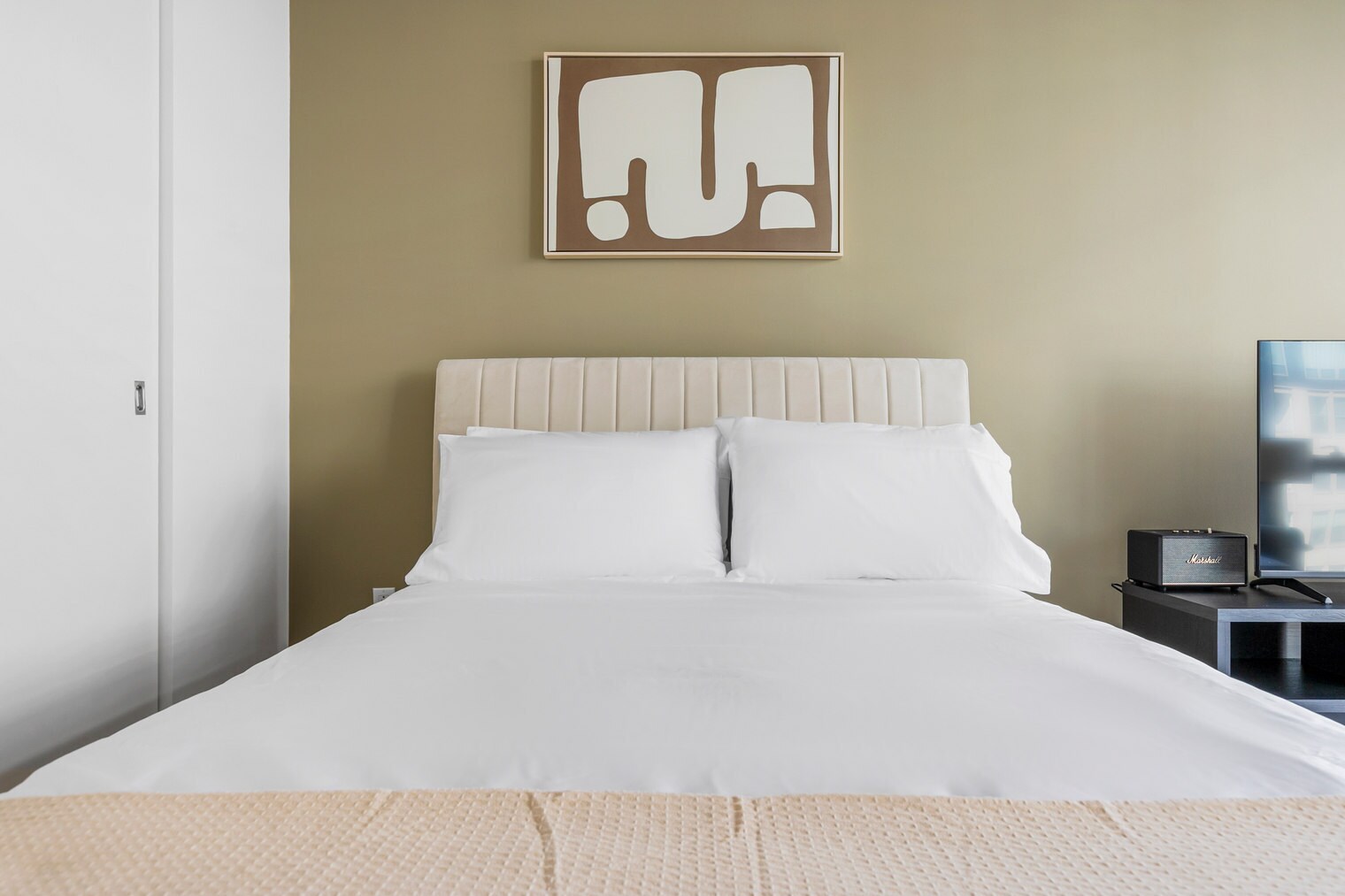 Building Photo - 601 W Jackson Blvd