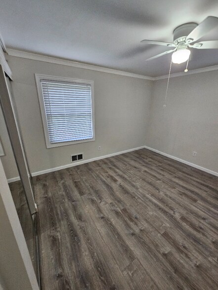Building Photo - 2049 Nancy Cir