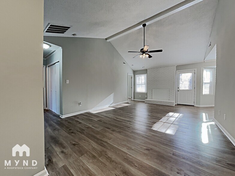 Building Photo - 1300 Newfound Hollow Dr