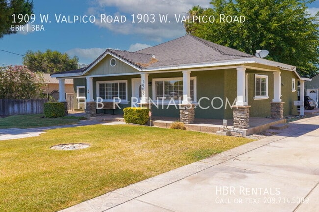Building Photo - 1909 Valpico Rd