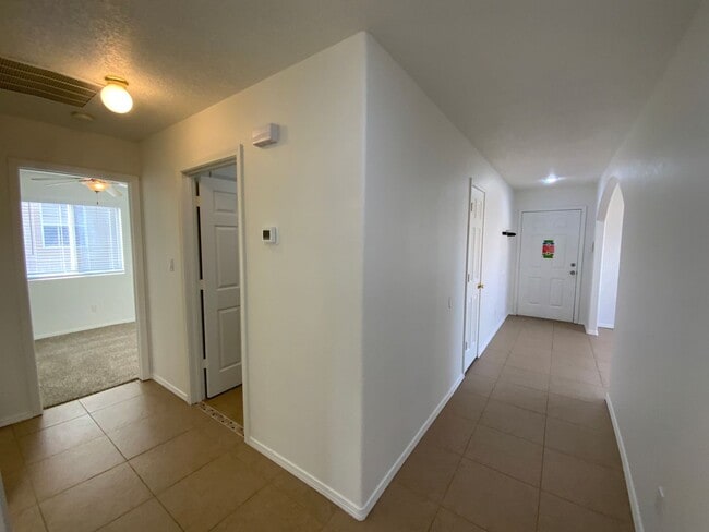 Building Photo - 3 Bedroom Single Story Home Available in Ventana Ranch Near Irving Blvd NW & Universe Blvd NW!