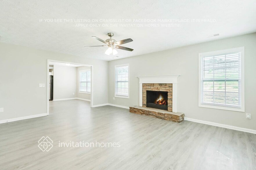 Building Photo - 311 Rockingham Dr