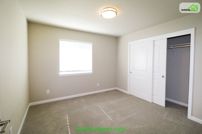 Building Photo - 844 Mission De Oro Dr