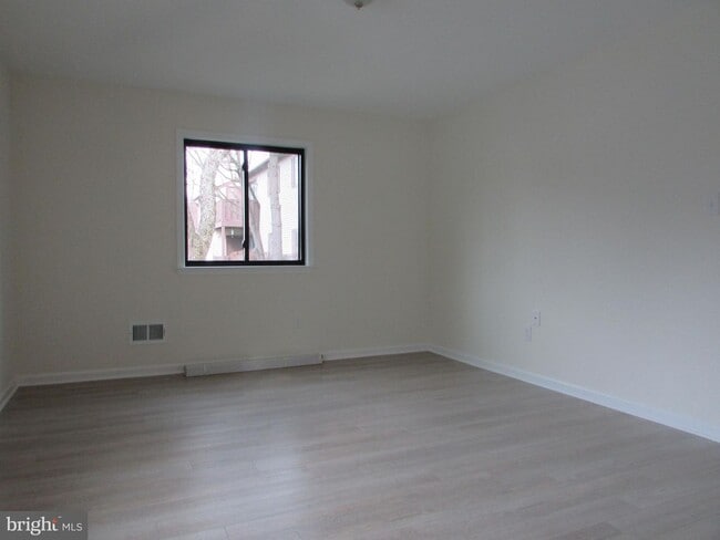 Building Photo - 515 Lindsey Ct