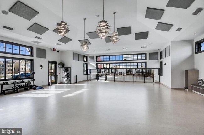 Building Photo - 9112 Kenway Ln