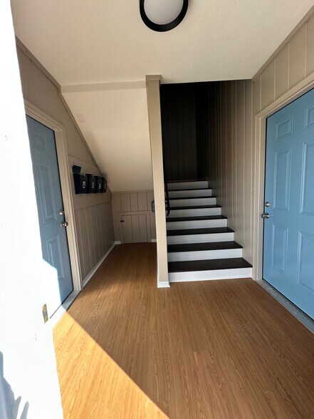 Building Photo - 664 Windermere Blvd