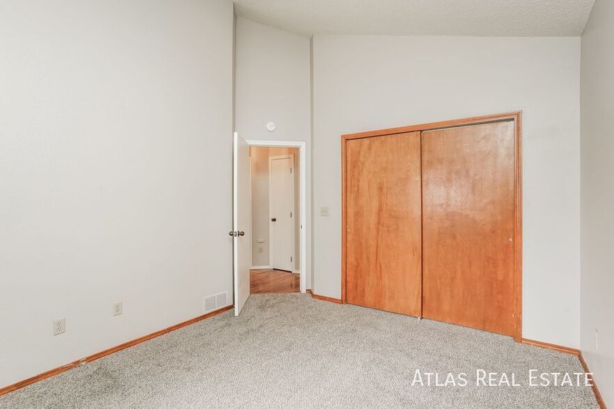 Building Photo - 8213 Telegraph Dr