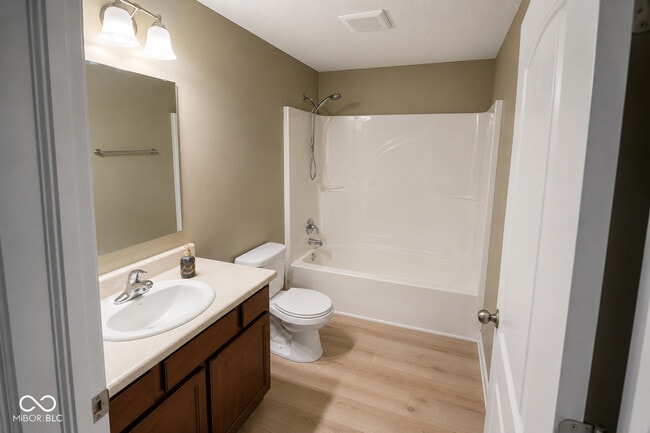 Building Photo - 6245 Emerald Lake Ct