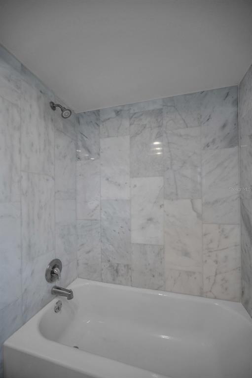 Building Photo - 1502 Cottonwood Terrace