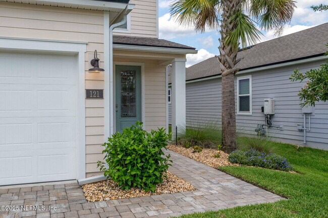 Building Photo - 121 Thistleton Wy