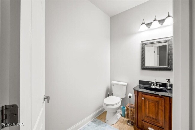 Building Photo - 204 Cashmere Ct