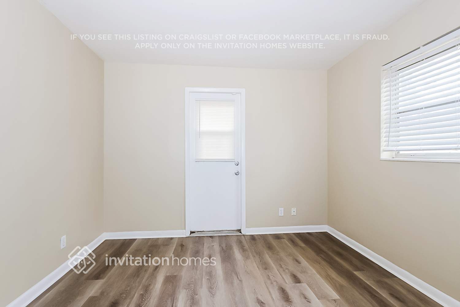 Building Photo - 862 Arlington Dr