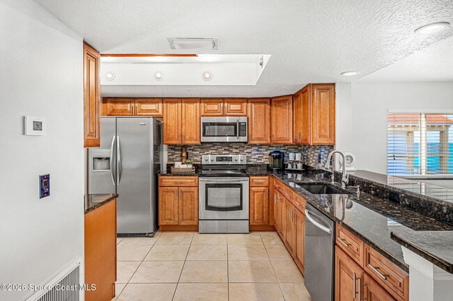 Building Photo - 1505 N Hwy A1A