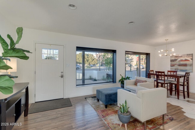 Building Photo - 6929 E 6th St