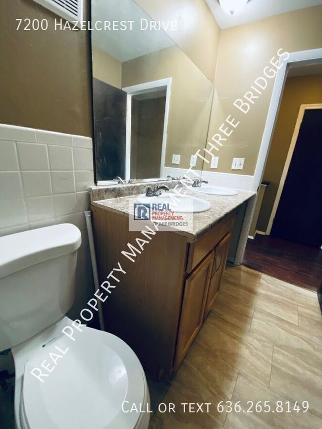 Building Photo - 7200 Hazelcrest Dr