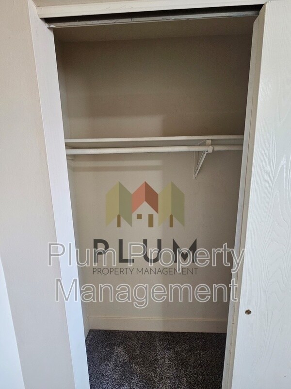 Building Photo - 5602 Bridger Ct