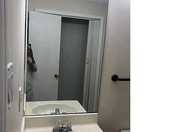 Building Photo - 9815 Walnut St