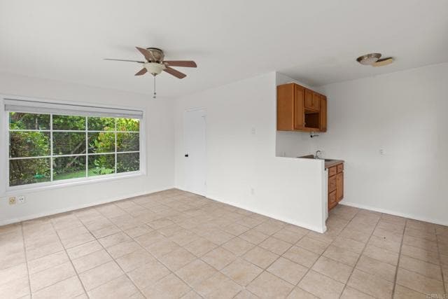 Building Photo - 7851 Hillside Dr