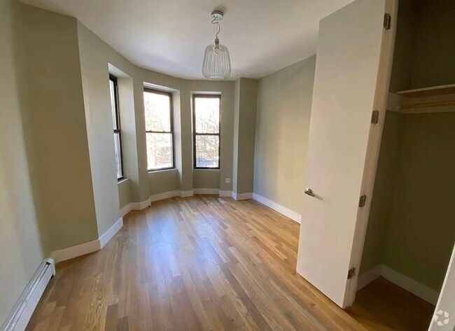 Building Photo - 148 Woodruff Ave