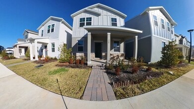 Building Photo - 554 Orient Ave