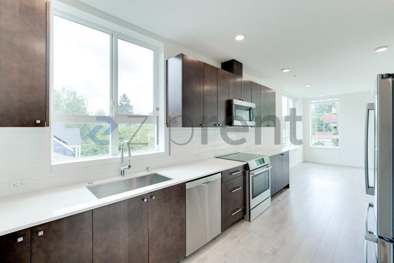 Building Photo - Unit