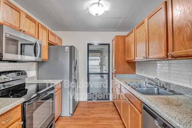 Building Photo - 157 Kahako St