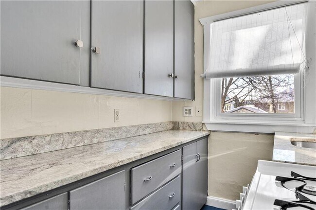 Building Photo - 266 Sayles Ave