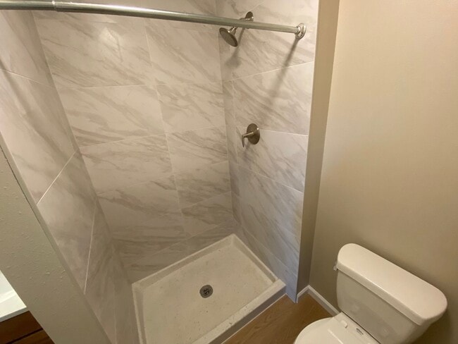 Building Photo - Updated Spacious Palos Verde Home