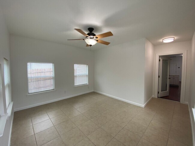 Building Photo - Home for rent in Hoover!!!! Available to V...