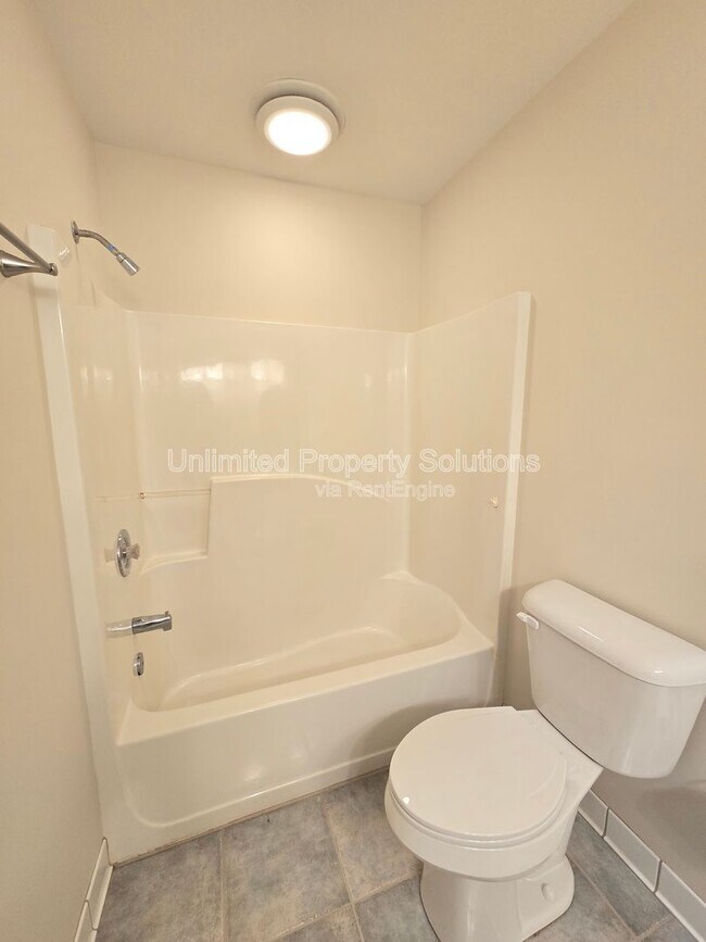 Building Photo - 5813 Wrightsville Ave