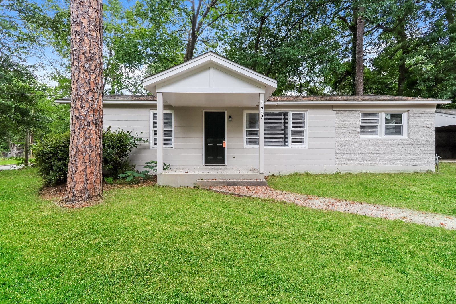 Building Photo - 1462 Cardinal Pl