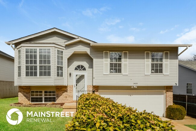 Building Photo - 3409-3405 5 Oaks Ct