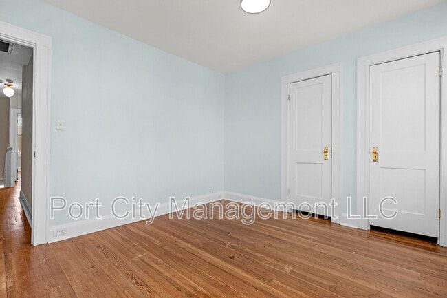 Building Photo - 438 Cornwall St