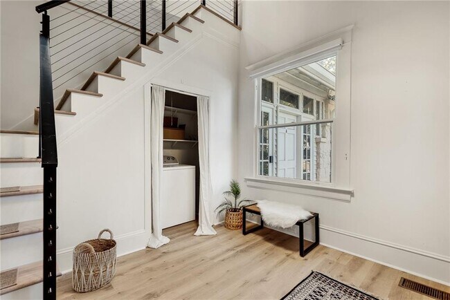 Building Photo - 901 Argonne Ave NE