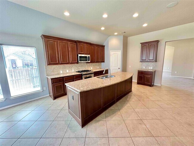 Building Photo - 1801 Tall Chief