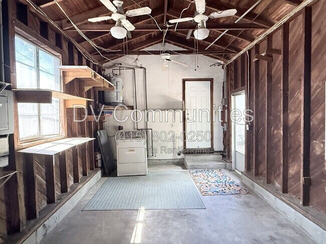 Building Photo - 4935 Emerson Ave S
