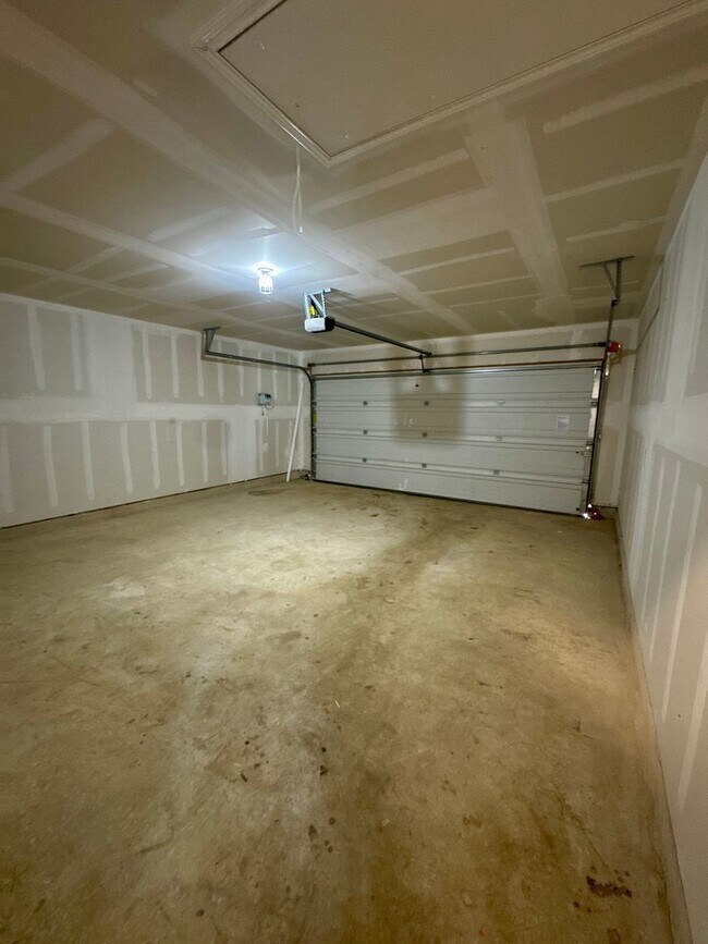 Building Photo - Bulverde Area - Hidden Trails Subdivision 3 beds 2 bath Home for Rent