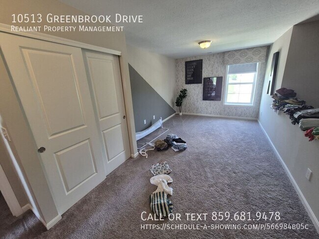 Building Photo - 10513 Greenbrook Dr