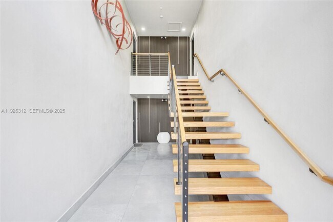 Building Photo - 200 Sunrise Dr