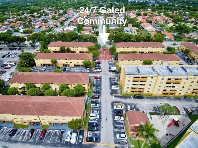 Building Photo - 14902 SW 82nd Ln